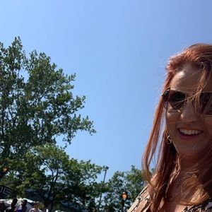 Meet your Posher, Jennifer